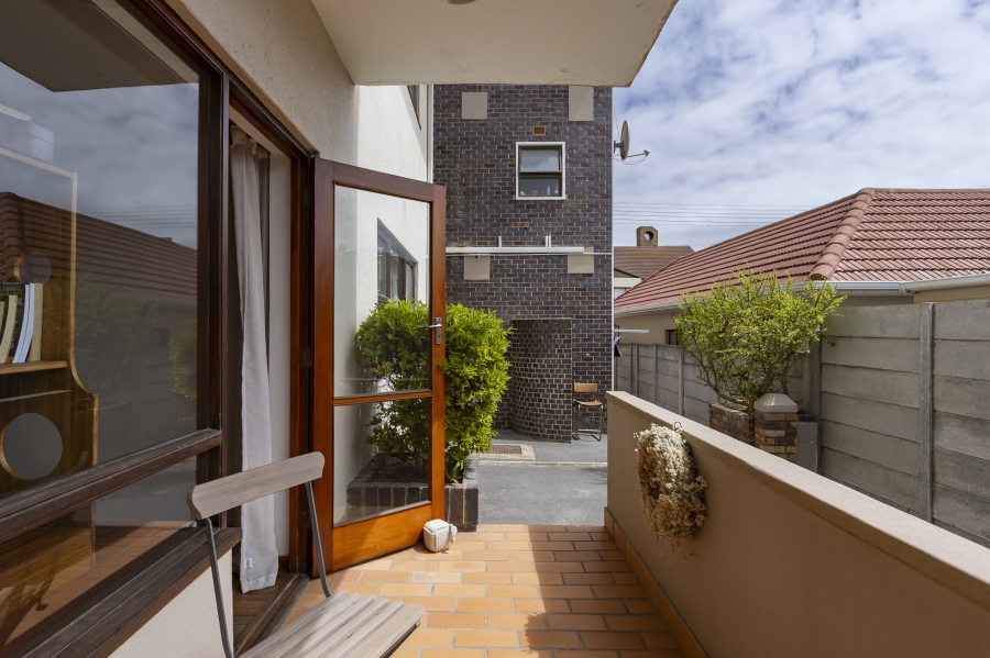 2 Bedroom Property for Sale in Strand North Western Cape
